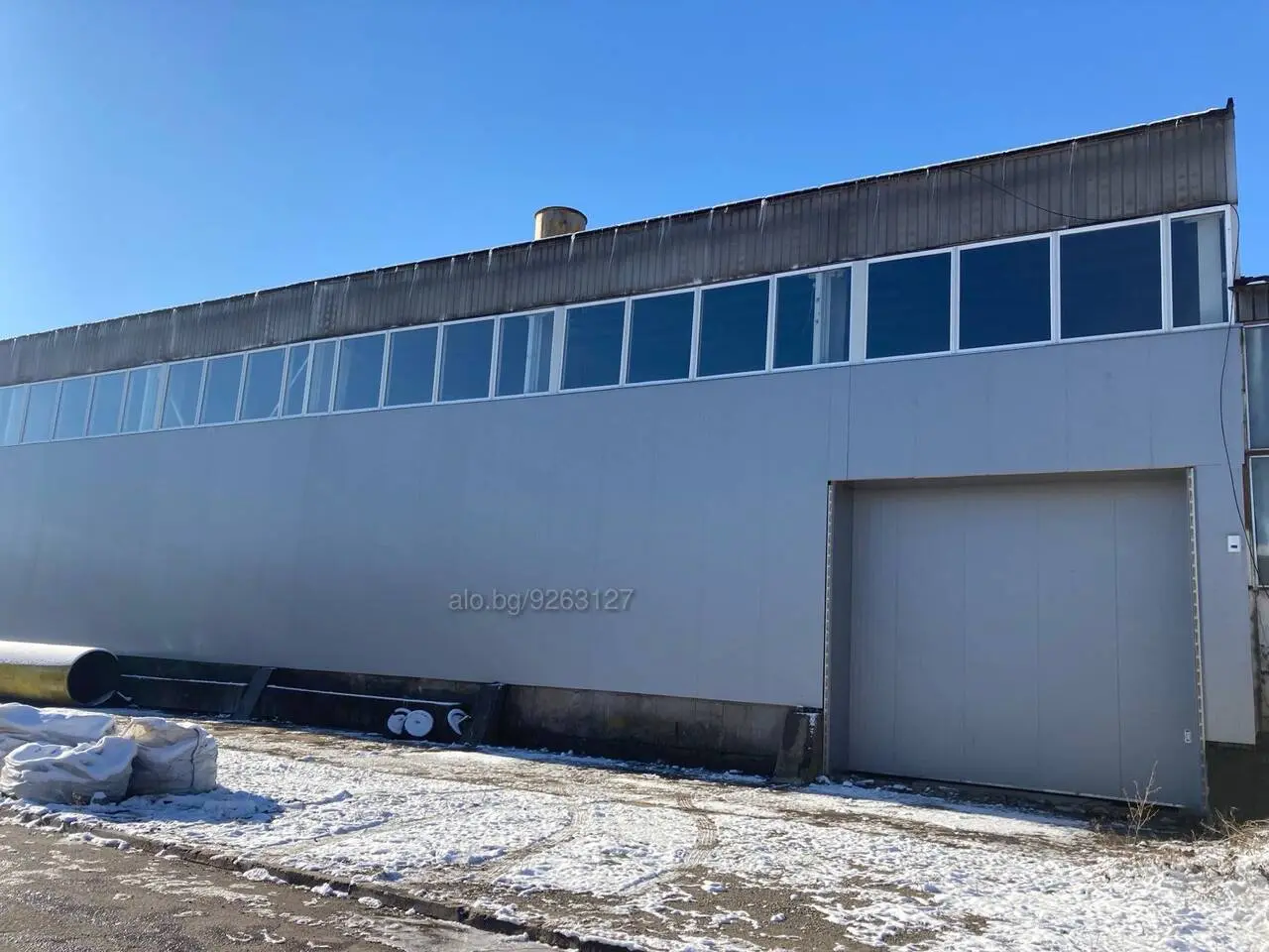 Продава се Складова база 4000м2 село Яна